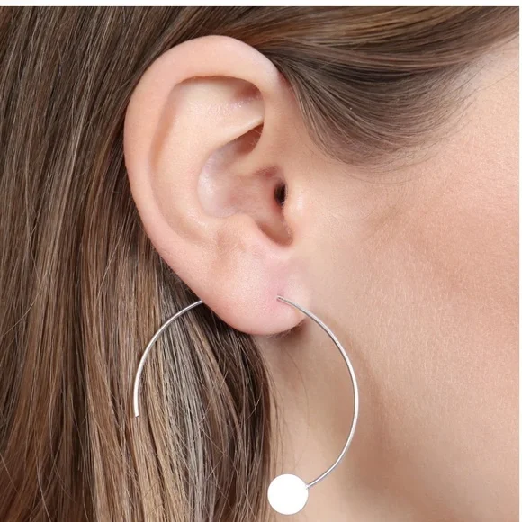 MATTE GOLD "C" HOOP DISC EARRINGS- 1.5 INCH WIRED - Picture 4 of 4